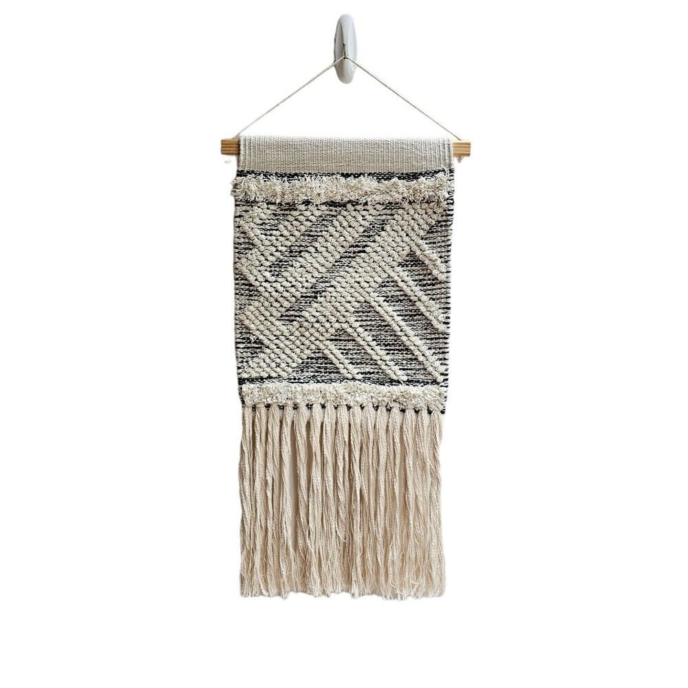Boho Cottagecore Macrame Wall Hanging, Textile, No Tags, Measurements In Photos